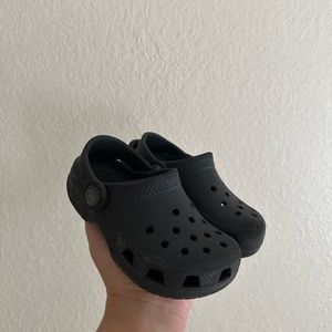 Toddler crocs